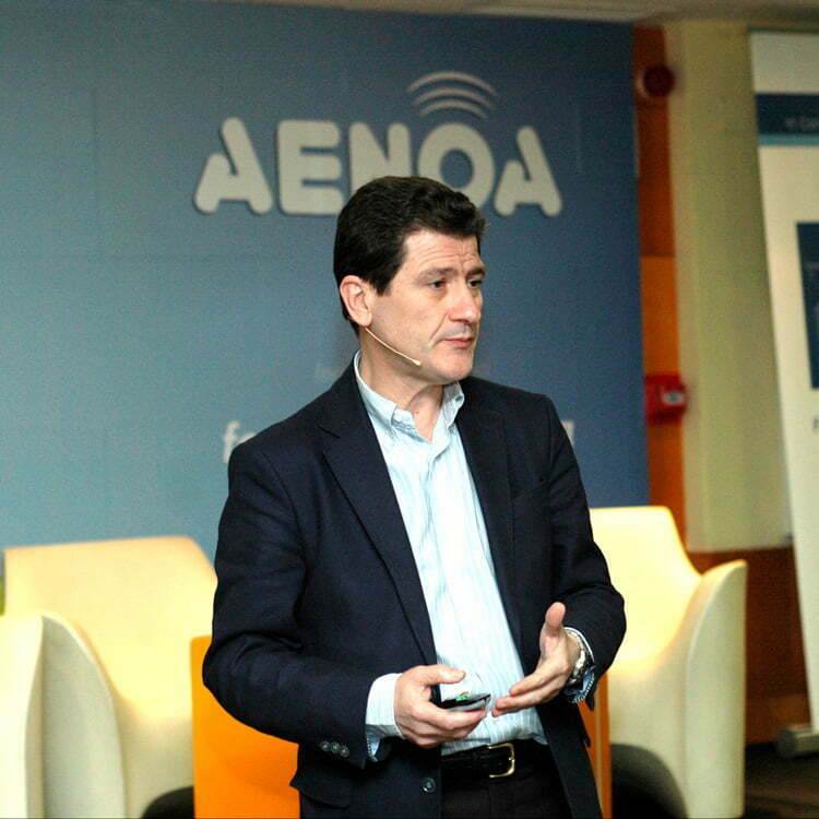 Antonio Peñalver en la Conferencia AENOA
